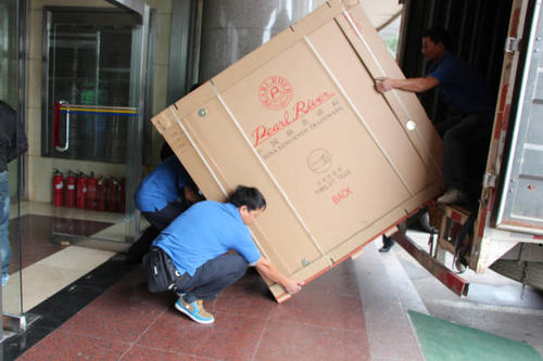阳曲钢琴贵重工艺品无忧运
